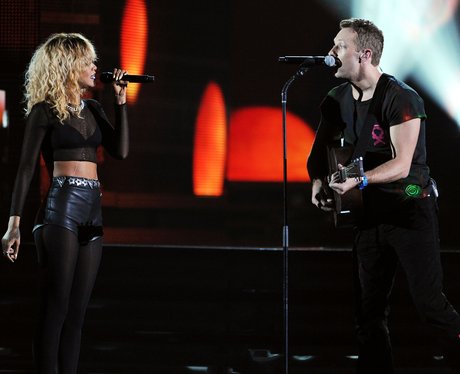 Rihanna and Coldplay live at the 2012 Grammy Awards