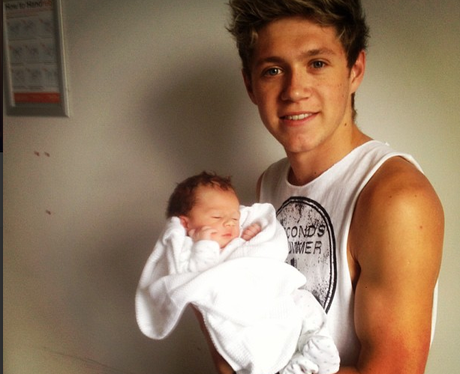 http://assets8.capitalfm.com/2013/28/niall-horan-and-nephew-instagram-1374067764-view-0.png