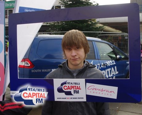 Cwmbran Shopping: Guess The Star In The Car